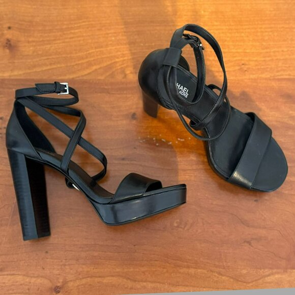 Michael Kors Charlize Crisscross Strappy Black Acorn Platform Sandal Women SZ 7 - Picture 10 of 14